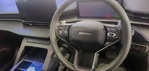 black-haval-suv-interior